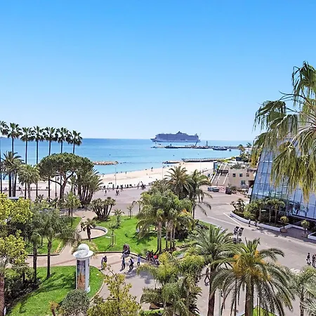 7 Croisette Канны