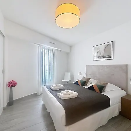 7 Croisette Apartment