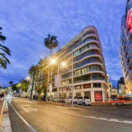 Апартаменты 7 Croisette *