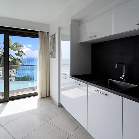 7 Croisette * Cannes