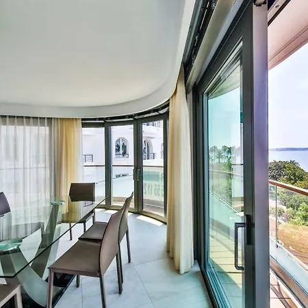 7 Croisette Апартаменты *